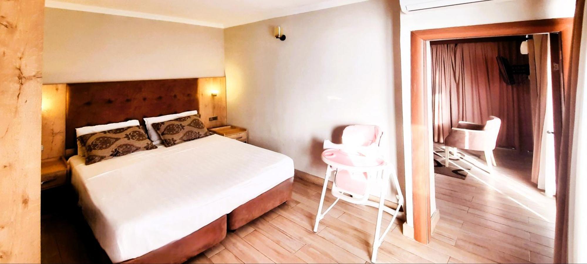 Ashtal Beach Hotel Батуми Экстерьер фото