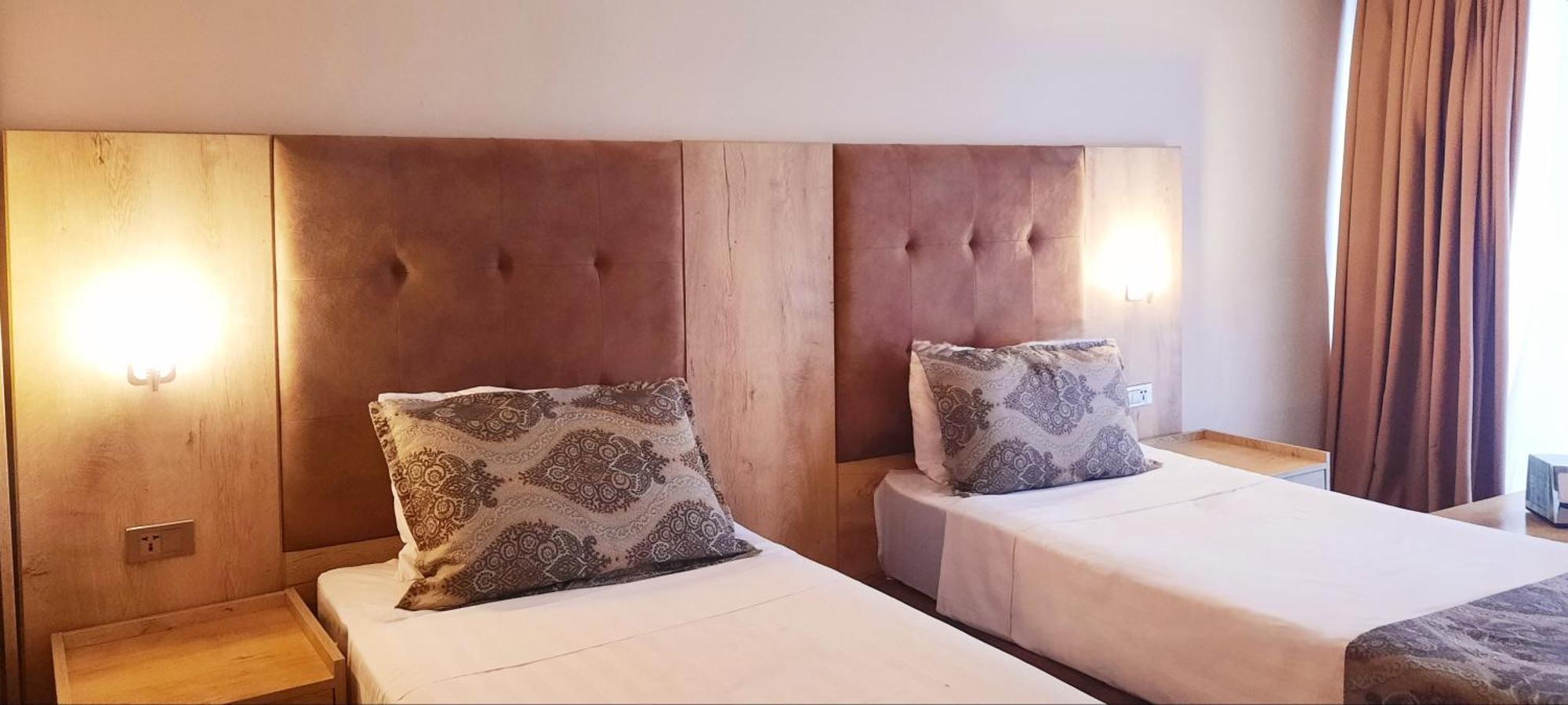 Ashtal Beach Hotel Батуми Экстерьер фото