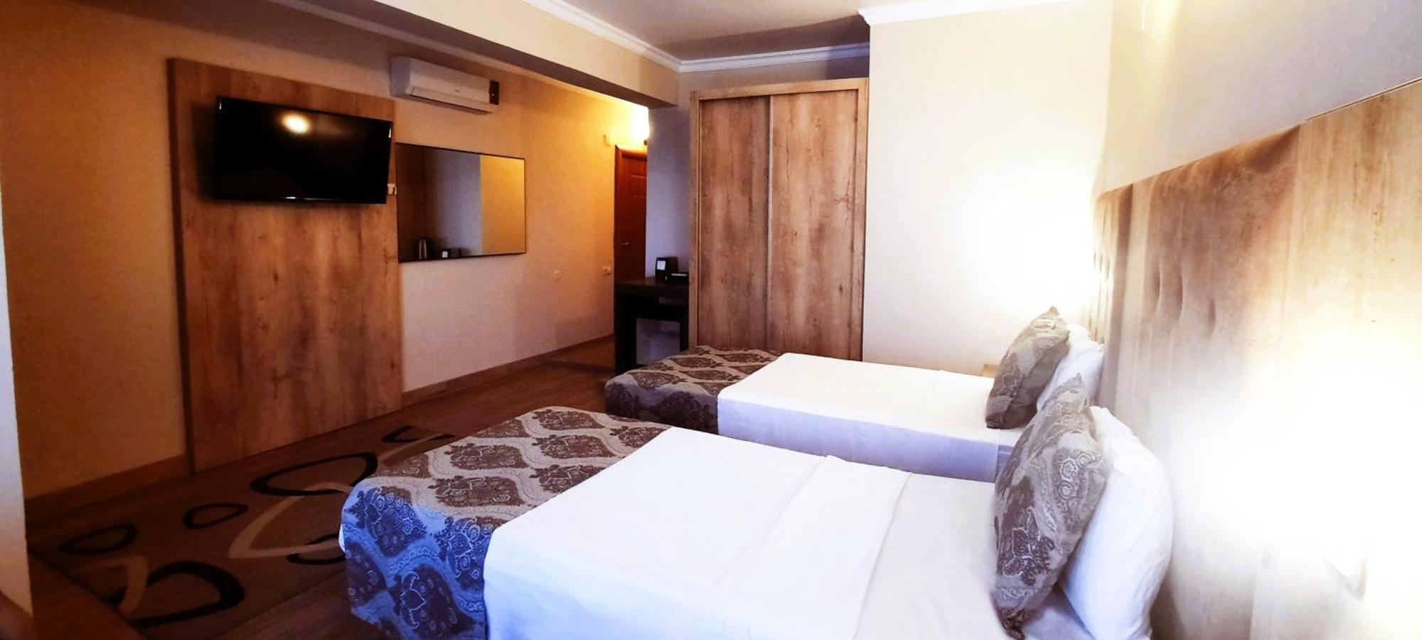 Ashtal Beach Hotel Батуми Экстерьер фото