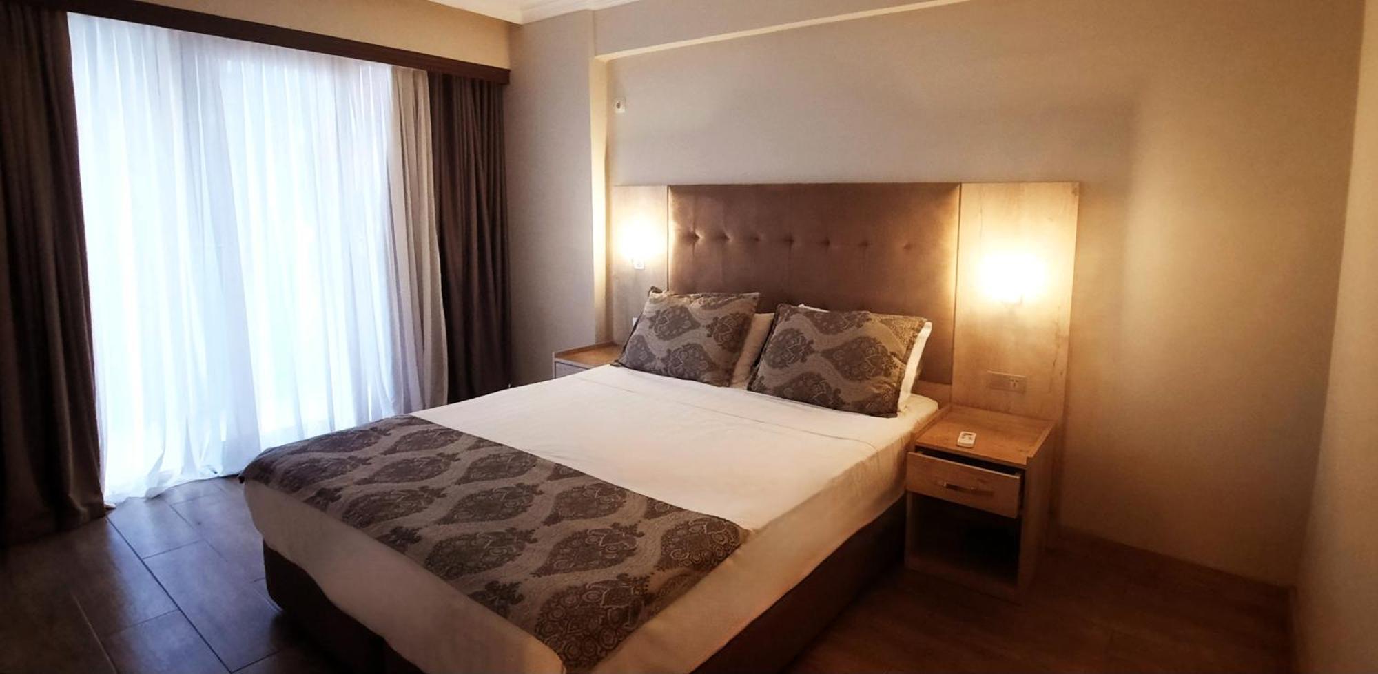 Ashtal Beach Hotel Батуми Экстерьер фото